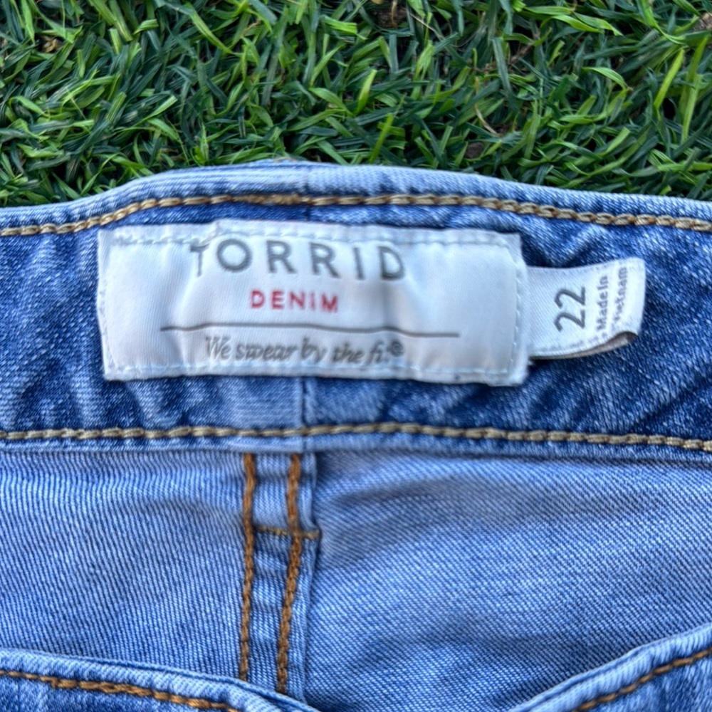 Torrid Blue Distressed Jean Shorts - Picture 2 of 3